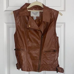 Brown polyester vest